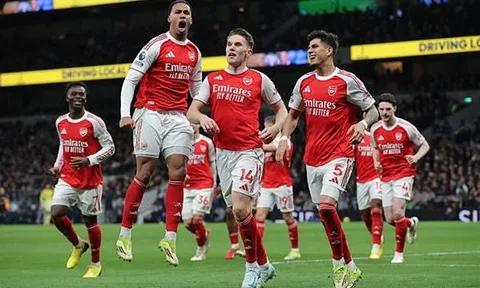Arsenal thăng hoa trên nỗi đau của Tottenham