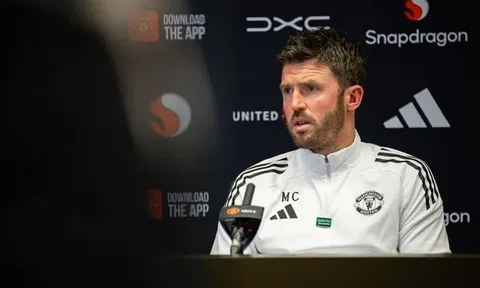 Sự chần chừ trên TTCN sẽ khiến Man Utd trả "giá đắt"