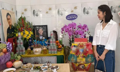 Lê Phương nhắn nhủ xúc động khi viếng Quý Bình