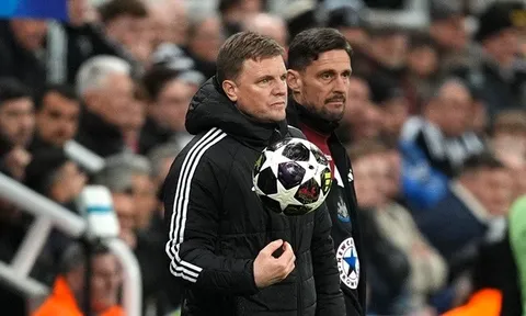 Howe khẳng định Newcastle không ngán Barca hay Chelsea