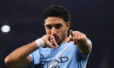 Khó mua Alvarez, Barca chuyển hướng sang Omar Marmoush