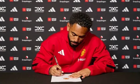 MU lách luật PSR ngoạn mục, Aston Villa chờ án phạt