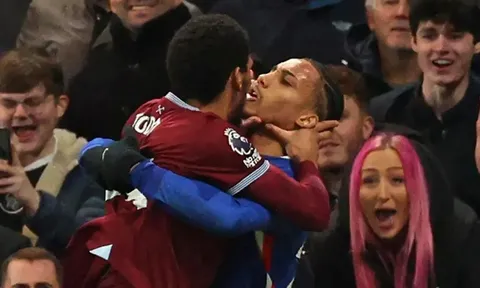 Chelsea, West Ham mất 625 ngàn bảng vì ẩu đả