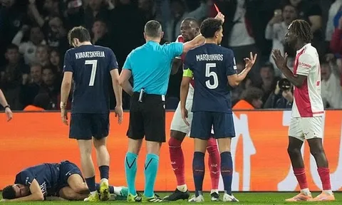 Thẻ đỏ của Coulibaly phá hỏng nỗ lực của Monaco