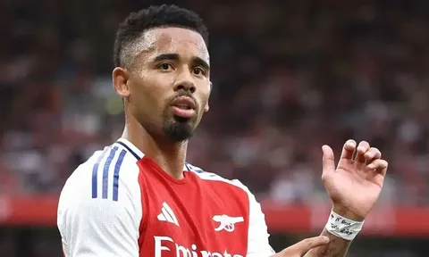 Mất suất đá chính, Jesus muốn rời Arsenal