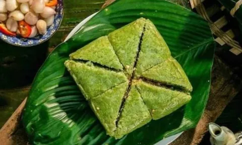 Bánh chưng đông lạnh sau Tết hấp lại vẫn dẻo thơm như mới: Áp dụng ngay bí quyết đơn giản ai cũng làm được