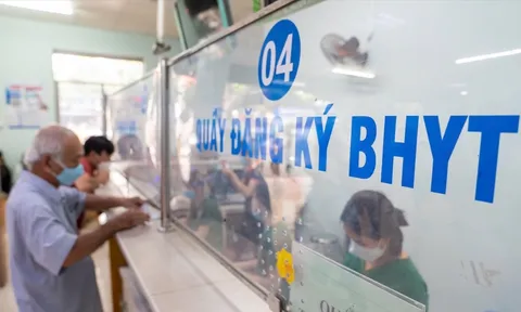 Thủ tục chuyển hưởng BHYT theo diện hộ cận nghèo như thế nào?