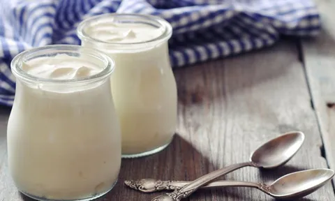 2 khung giờ ăn sữa chua giảm cân hiệu quả, giúp da trắng dáng xinh