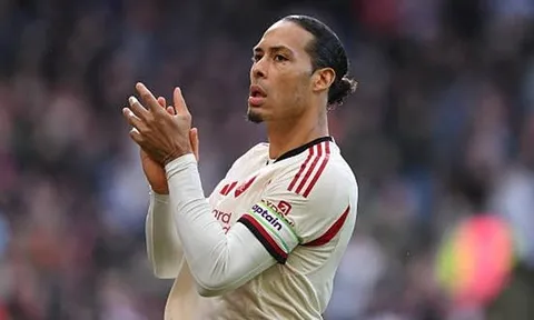 Van Dijk yêu cầu Liverpool giữ sự khiêm tốn tại Ngoại hạng Anh