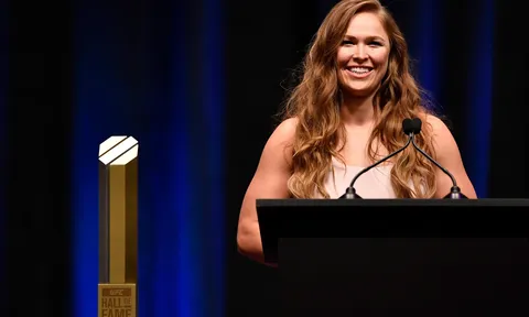 Alexander Volkanovski: Trận đấu của Ronda Rousey và Gina Carano là 'cú hích' cần thiết cho MMA