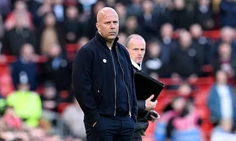 Arne Slot bất ngờ khiêm tốn sau chiến thắng 5 bàn của Liverpool