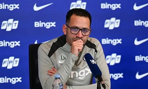 Rosenior giải mã sự nguy hiểm của Gyokeres tại Arsenal