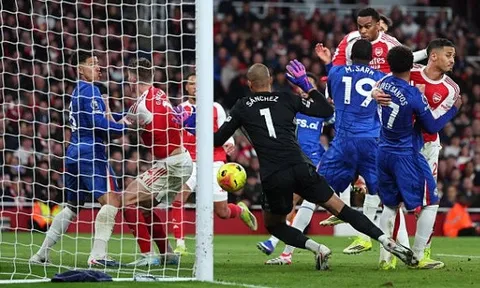 5 điểm nhấn Arsenal 2-1 Chelsea: Vũ khí phạt góc; Thẻ đỏ tai hại