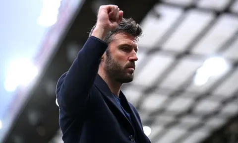 Michael Carrick lập kỷ lục giúp Man Utd leo lên vị trí thứ ba