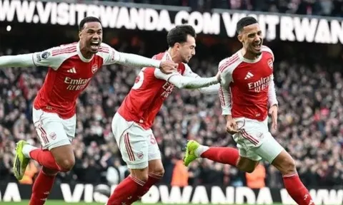 Phạt góc là hơi thở giúp Arsenal chạm tay vào ngôi vương