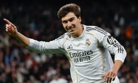 Sự vắng mặt của Mbappe là bầu trời để Gonzalo Garcia sải cánh