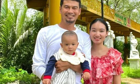 “Đại gia ngầm” Tiết Cương tiết kiệm đến mức bị gọi là keo kiệt, vợ trẻ kém 26 tuổi lên tiếng tiết lộ sự thật