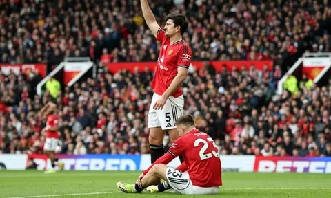 Canh bạc nhân sự của Carrick trước cạm bẫy St James’ Park