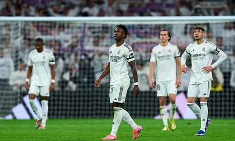 Thua sốc Getafe, phòng thay đồ Real "giương cờ trắng"