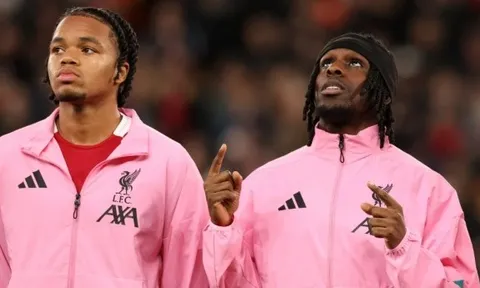Đôi cánh tốc độ sẽ giúp Liverpool xuyên phá Wolves