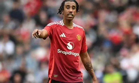 Ferdinand hé lộ cách MU chấn chỉnh Leny Yoro