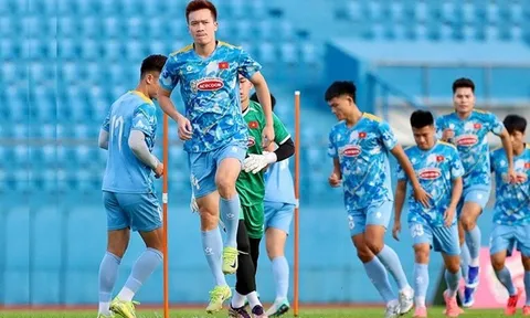 Tuyển Việt Nam đừng chờ phép màu CAS trước Malaysia