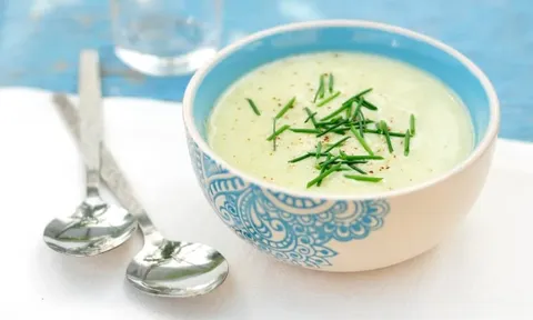 4 món ăn, bài thuốc vừa ngon vừa bổ từ lá hẹ