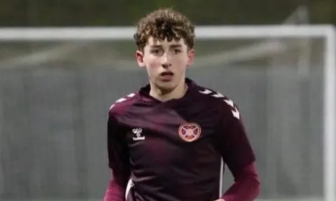 Romano xác nhận Man City đón thần đồng 16 tuổi từ Hearts