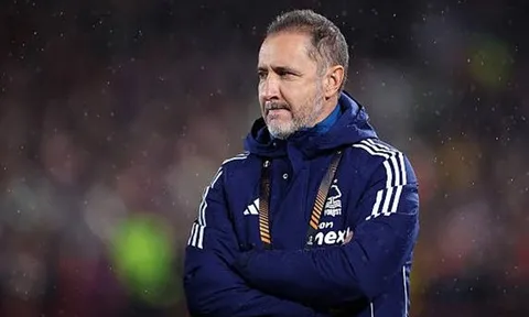 Vitor Pereira khẳng định Man City không thể trách trọng tài