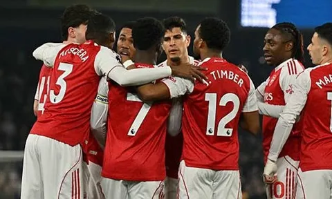 Vinh quang của Arsenal nằm ở sự thực dụng bị chối bỏ
