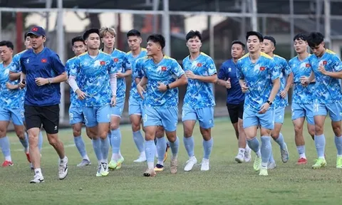 Thay Iran, U23 Việt Nam sang Trung Quốc đá giải Tứ hùng