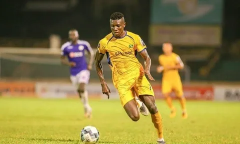 Vướng luật FIFA, Olaha phải chờ tới 2027 để lên tuyển