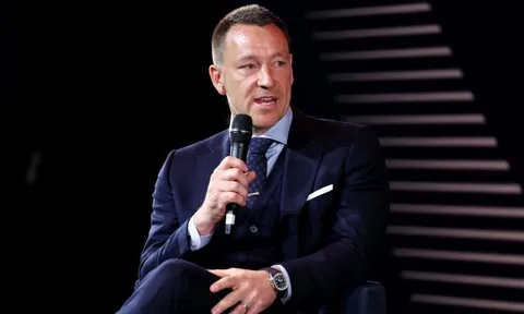 John Terry tuyên bố ngôi vương Ngoại Hạng Anh đã thuộc về Arsenal