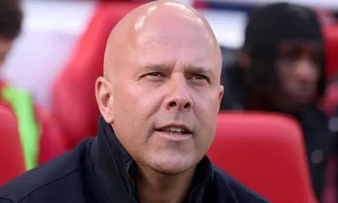 Tái đấu Wolves, Arne Slot nói về căn bệnh thủng lưới phút chót