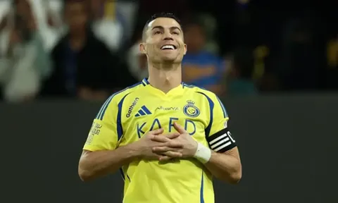 Ronaldo dính chấn thương, nguy cơ nghỉ thi đấu 1 tháng
