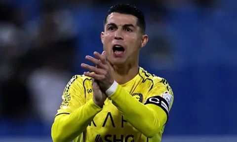 Ronaldo dính chấn thương, nguy cơ nghỉ thi đấu 1 tháng