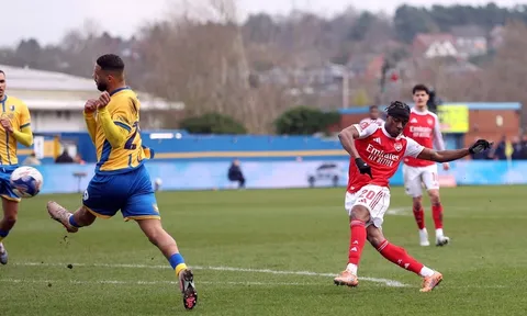 Madueke ghi bàn thắng thứ 100 cho Arsenal mùa này