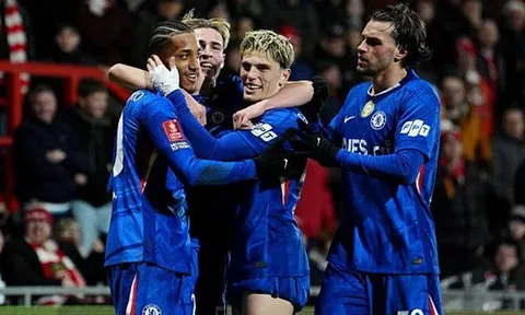 Chelsea thoát hiểm ngoạn mục trước 10 người Wrexham