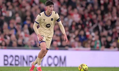 Sao trẻ Barca gặp vấn đề dạ dày