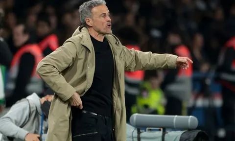 Evra gọi Enrique là HLV trong mơ của MU