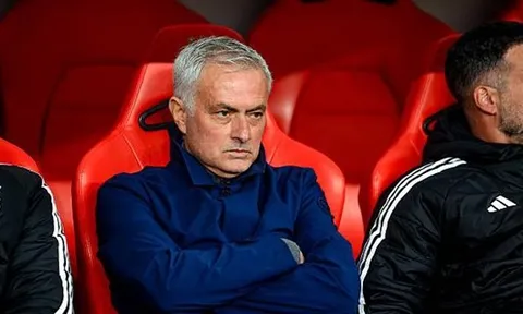 Mourinho thừa nhận Benfica hết cửa vô địch nếu thua Porto