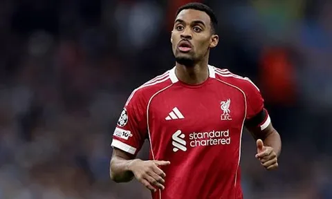 Liverpool có sai khi bạo chi cho Gravenberch?