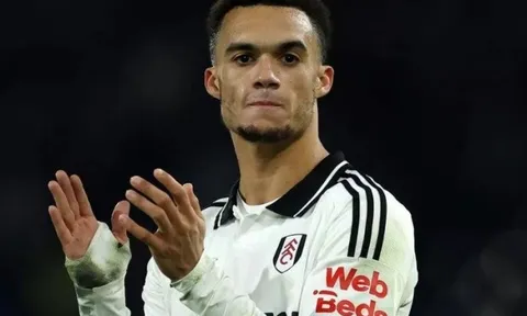 Antonee Robinson là mảnh ghép hoàn hảo cho MU