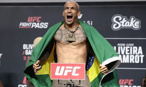 Charles Oliveira: Mục tiêu 'kết liễu nhanh' Max Holloway để viết nên lịch sử tại Nhà Trắng