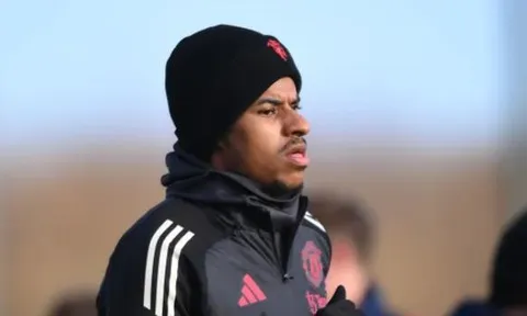 Chấp nhận mất Rashford, Man Utd nhắm Iliman Ndiaye thay thế
