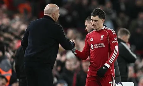 Liverpool cần ưu tiên mua "hàng NHA" như Arsenal