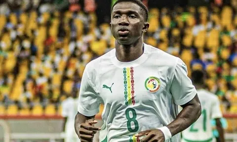 Liverpool nhắm Lamine Camara để cải tổ tuyến giữa