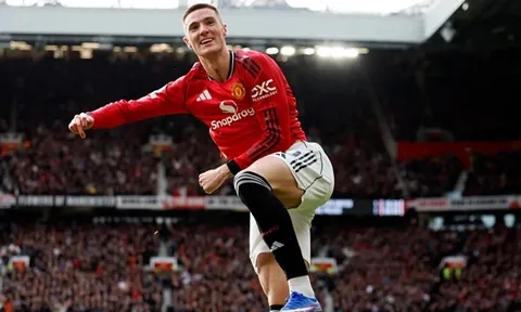 Benjamin Sesko chính là bản nâng cấp hoàn hảo của Rasmus Hojlund