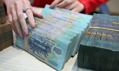 Khi nào thực hiện tăng lương cơ sở thêm 8%?