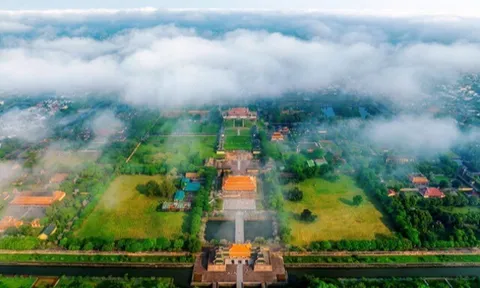 Tỉnh nào được mệnh danh "quê vua, đất chúa" trong sử Việt, nơi đâu có trữ lượng vàng lớn và nổi tiếng?
